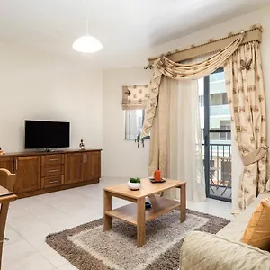 https://spacious-bright-cosy-2-bedroom-2-bathroom-apartment.qawrahotelsmalta.org