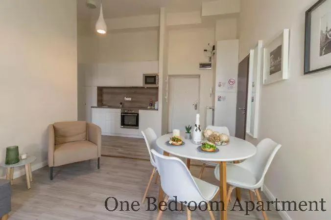 Panorama Apartments ブダペスト 0*,